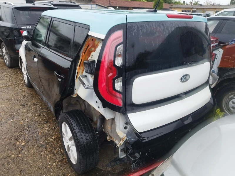 Kia Soul, снимка 2 - Автомобили и джипове - 45593622