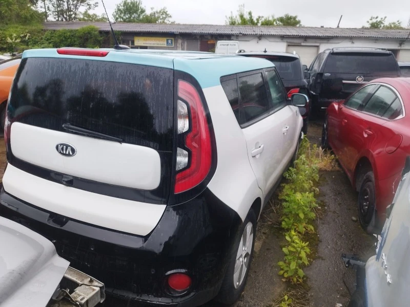 Kia Soul, снимка 5 - Автомобили и джипове - 45593622