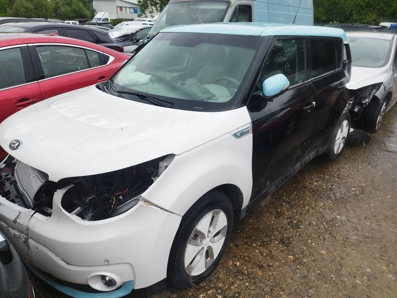 Kia Soul, снимка 1 - Автомобили и джипове - 45593622