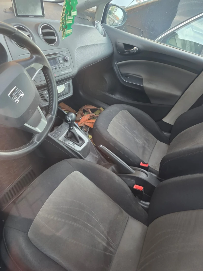 Seat Ibiza АВТОМАТ, снимка 5 - Автомобили и джипове - 47362102