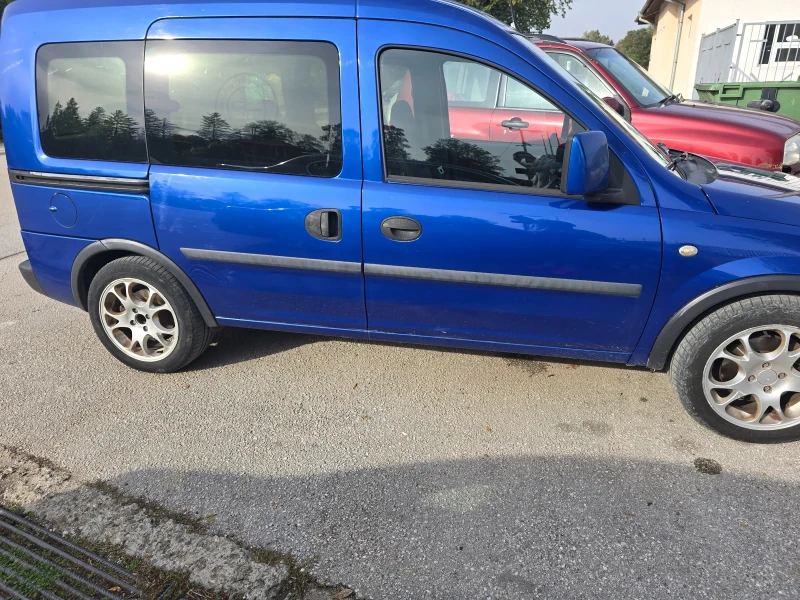 Opel Combo Газ\Бензин, снимка 3 - Автомобили и джипове - 47576762