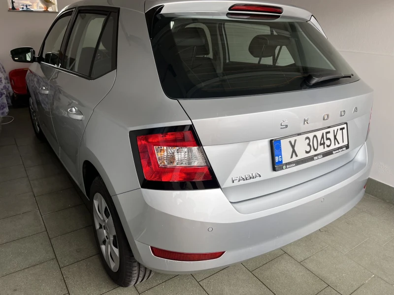 Skoda Fabia, снимка 2 - Автомобили и джипове - 48336383