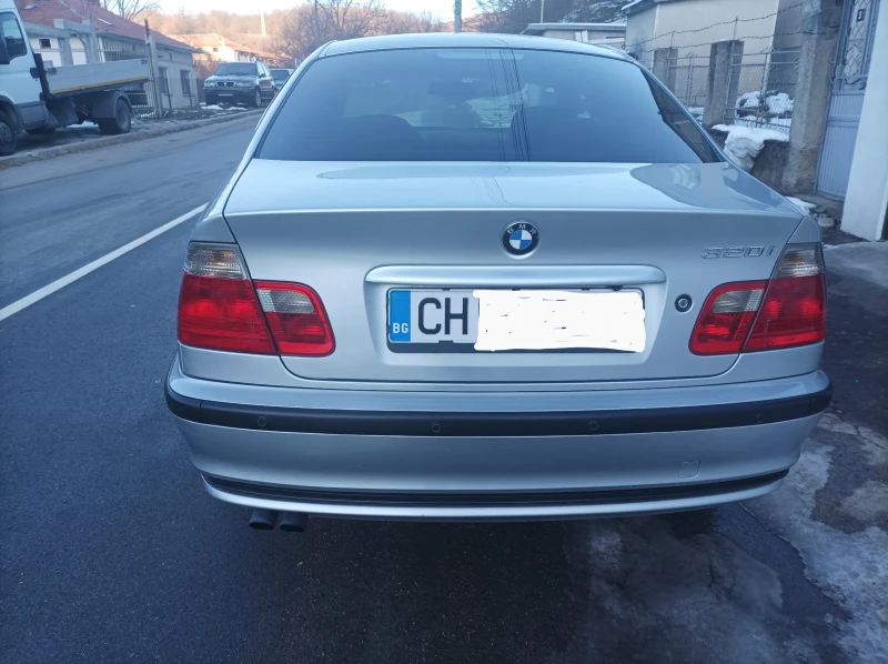 BMW 320, снимка 3 - Автомобили и джипове - 48725941