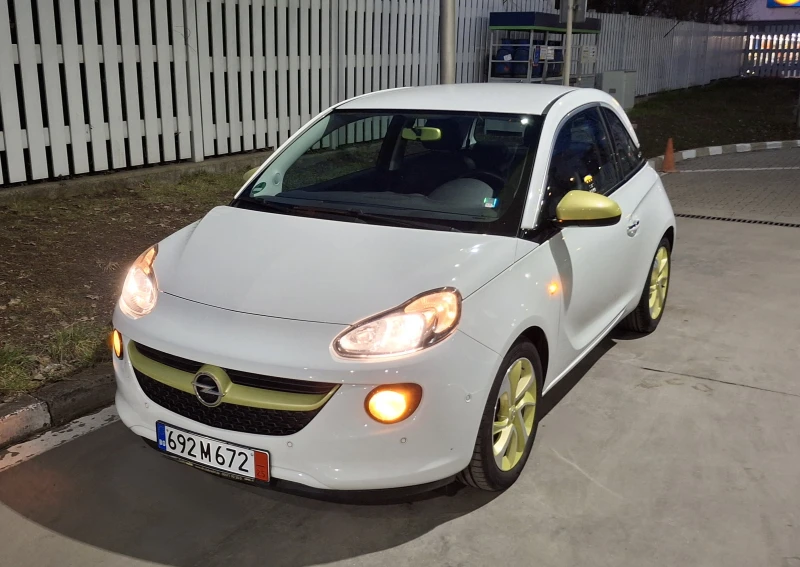 Opel Adam, снимка 1 - Автомобили и джипове - 49427021