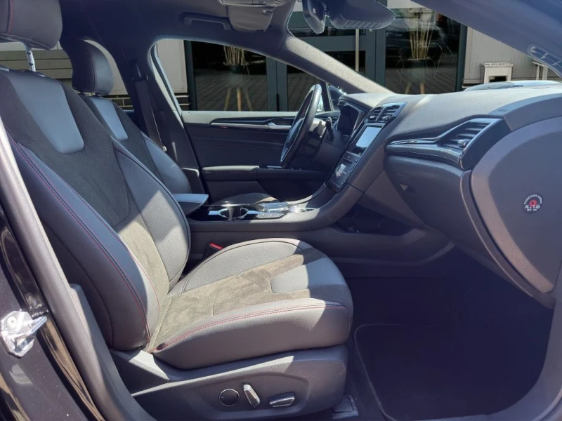 Ford Mondeo TURNIER/2.0/150HP/ST-LINE/ECOBLUE/CAM/PARKASS/213f, снимка 13 - Автомобили и джипове - 50726991