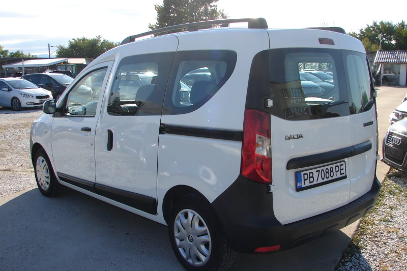 Dacia Dokker 1.5 DCI  NAVI, снимка 4 - Автомобили и джипове - 51952699