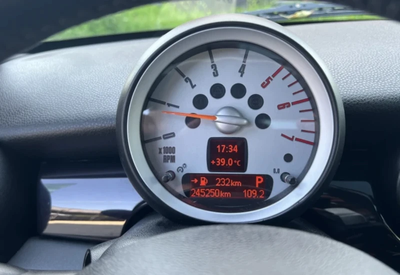 Mini Clubman, снимка 10 - Автомобили и джипове - 52614966