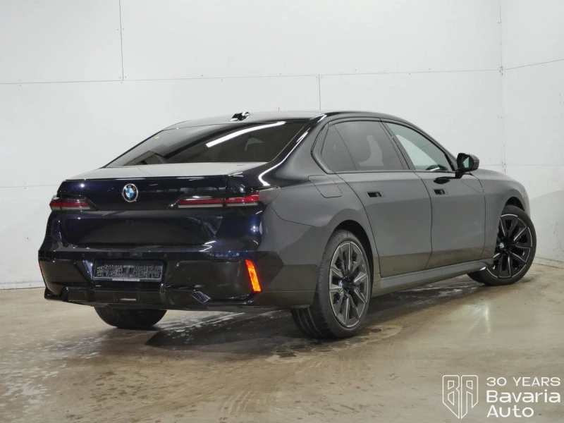 BMW 740 d xDrive M Sport Paket Sportautomatic, снимка 3 - Автомобили и джипове - 52727563