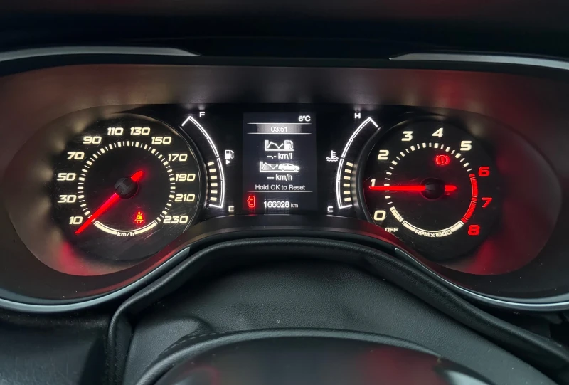 Fiat Tipo 1.4 i / NAVI / LED / 166000 km., снимка 8 - Автомобили и джипове - 52868497
