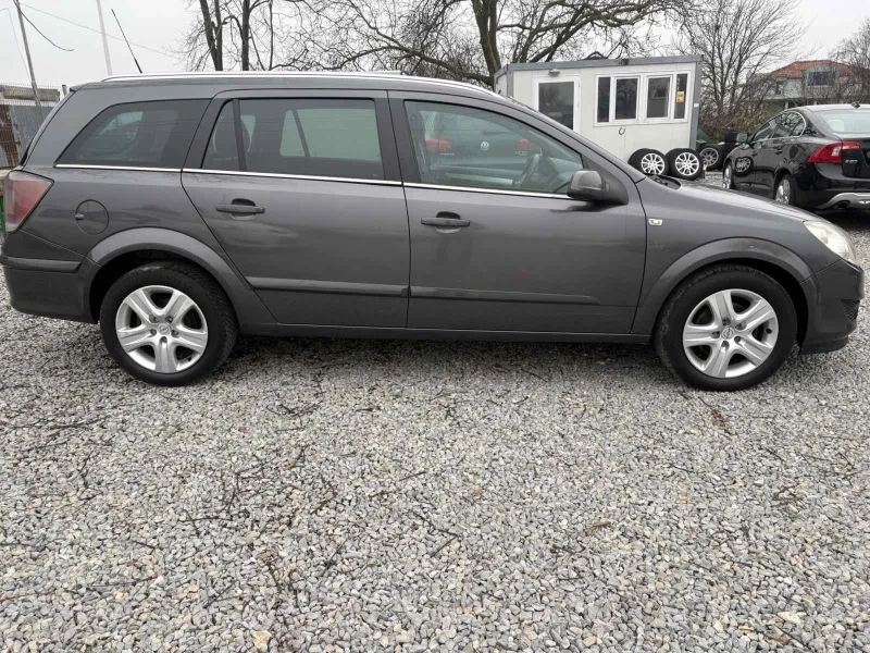 Opel Astra Екофлекс, снимка 4 - Автомобили и джипове - 52886488