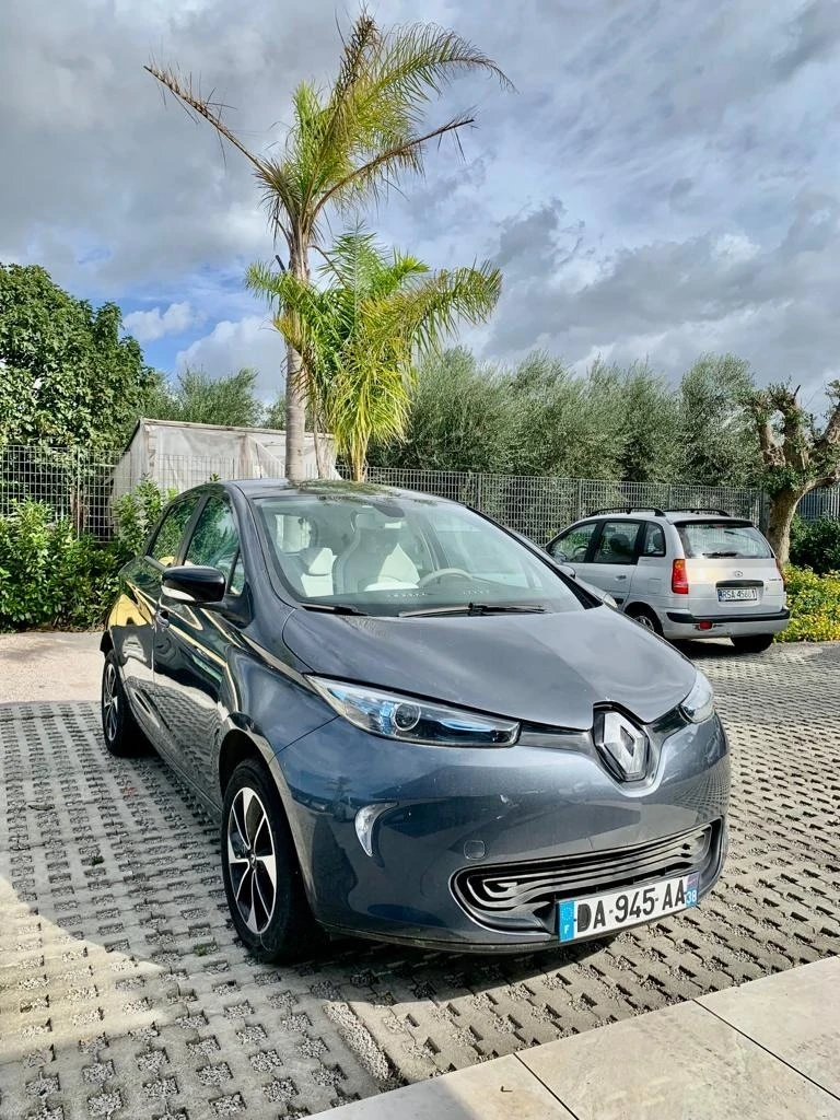 Renault Zoe Лек , снимка 1 - Автомобили и джипове - 48801034