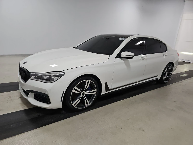 BMW 750 M* SPORT* XDRIVE* ДИСТРОНИК* ОБДУХВАНЕ* ХЕДЪП* МАС - 23999 лв. - 65232795 | Car24.bg