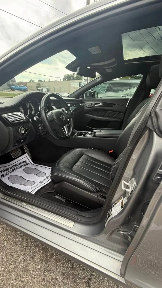 Mercedes-Benz CLS 550 4MATIC * * CARFAX * * АВТО КРЕДИТ * *  - изображение 9