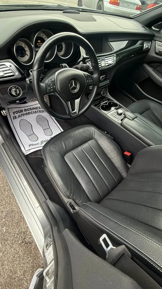 Mercedes-Benz CLS 550 4MATIC * * CARFAX * * АВТО КРЕДИТ * *  - изображение 10