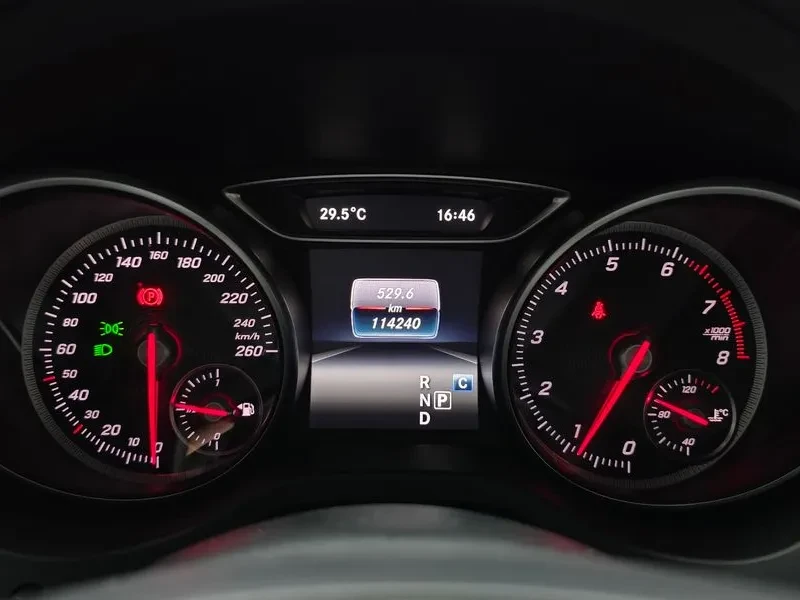 Mercedes-Benz CLA 250 4MATIC - САМО 30% АВАНС, снимка 15 - Автомобили и джипове - 56020175