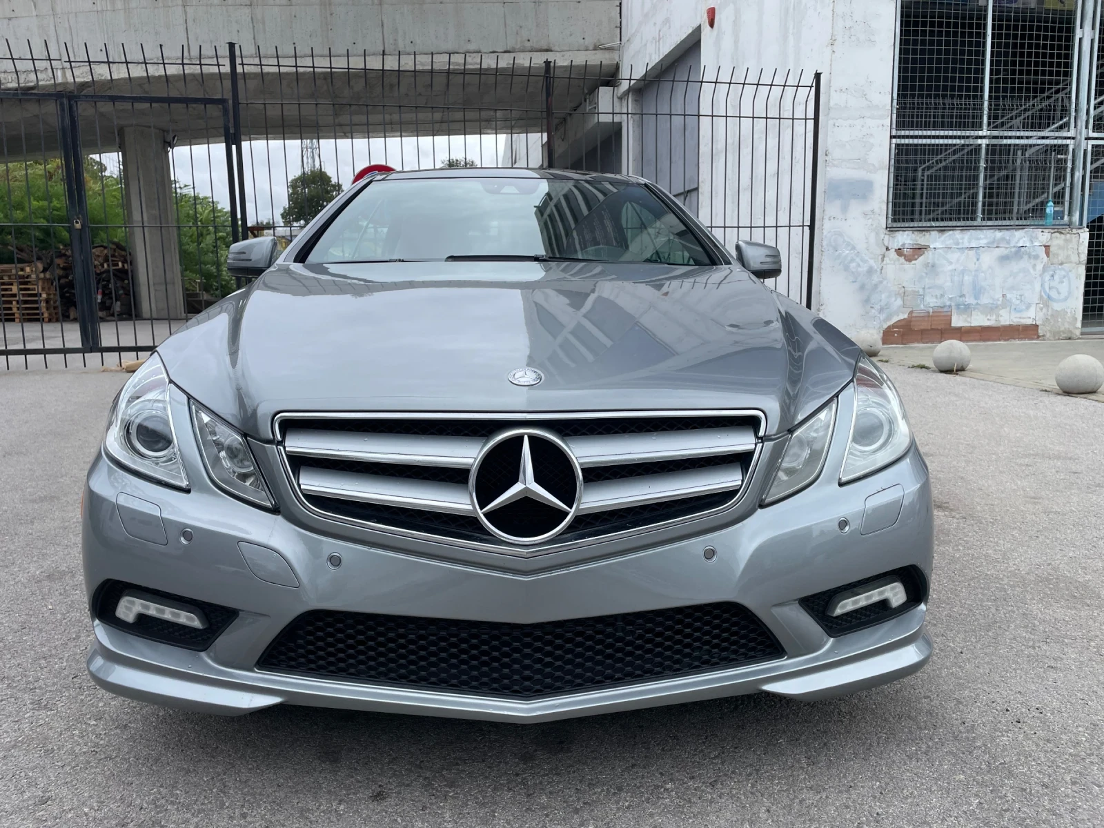 Mercedes-Benz E 350 3, 5 L, AMG - изображение 2