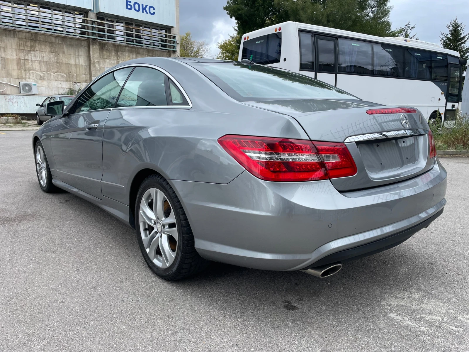 Mercedes-Benz E 350 3, 5 L, AMG - изображение 4