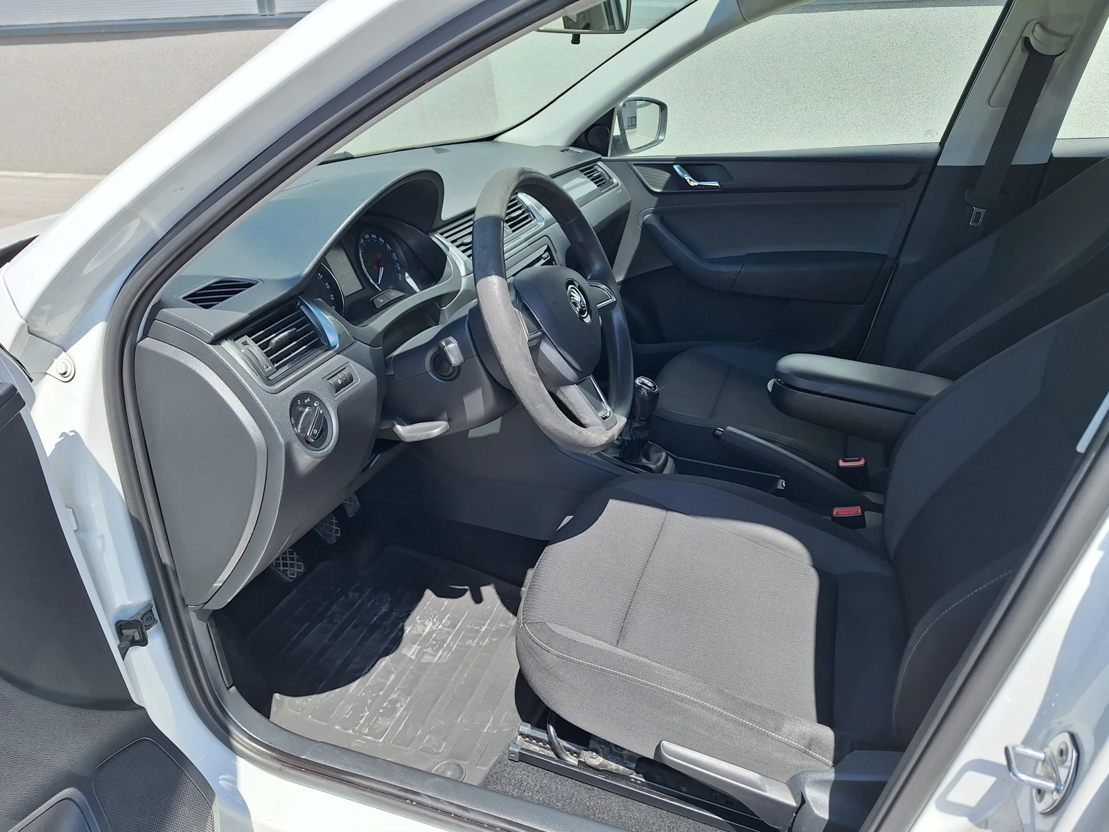 Skoda Rapid 1.6TDI - изображение 6