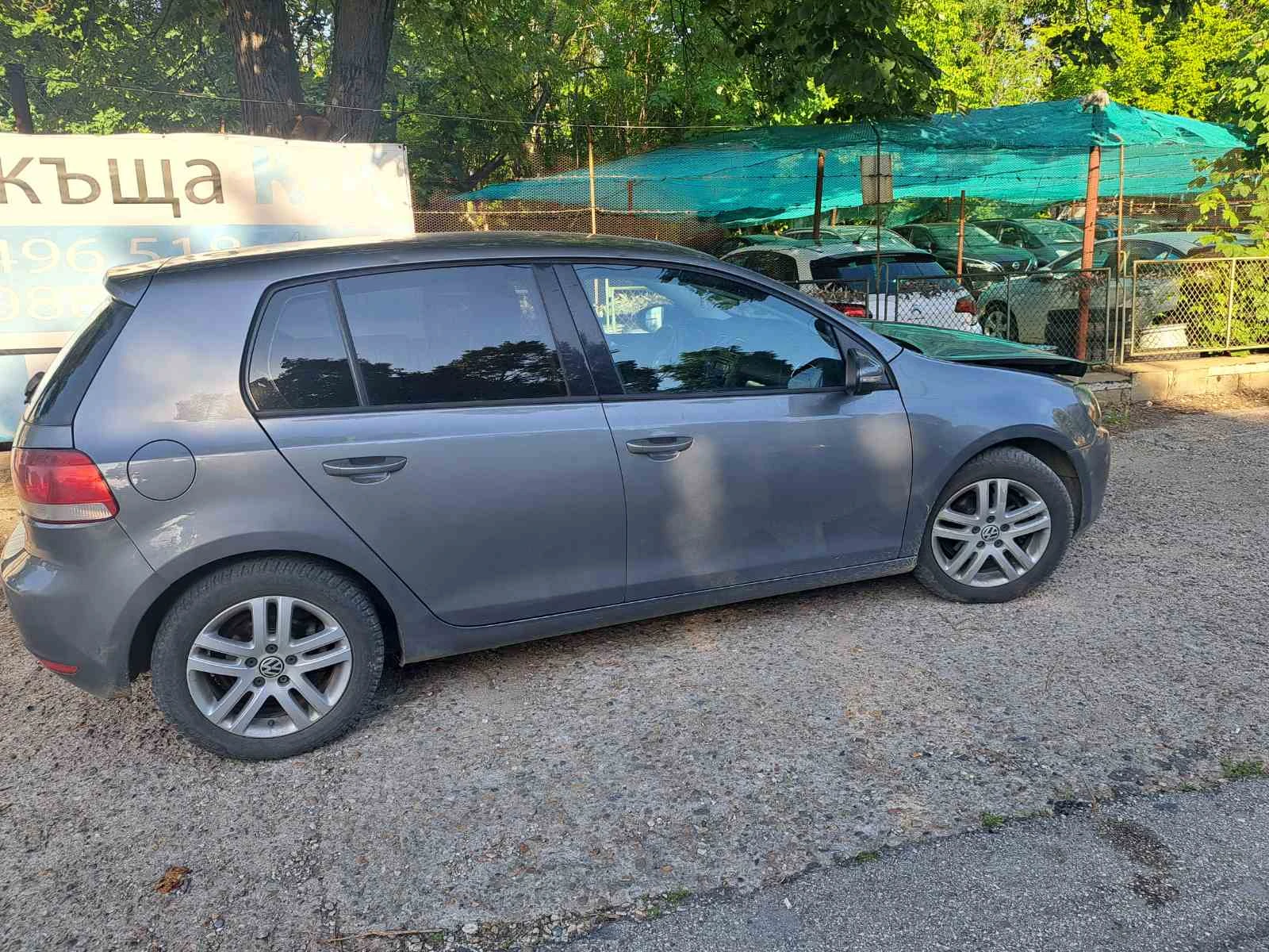 VW Golf 6 1.6 ГАЗОВА УРЕДБА - изображение 2