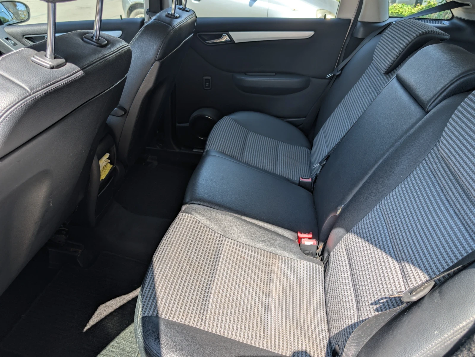 Mercedes-Benz B 180 CDI - изображение 8