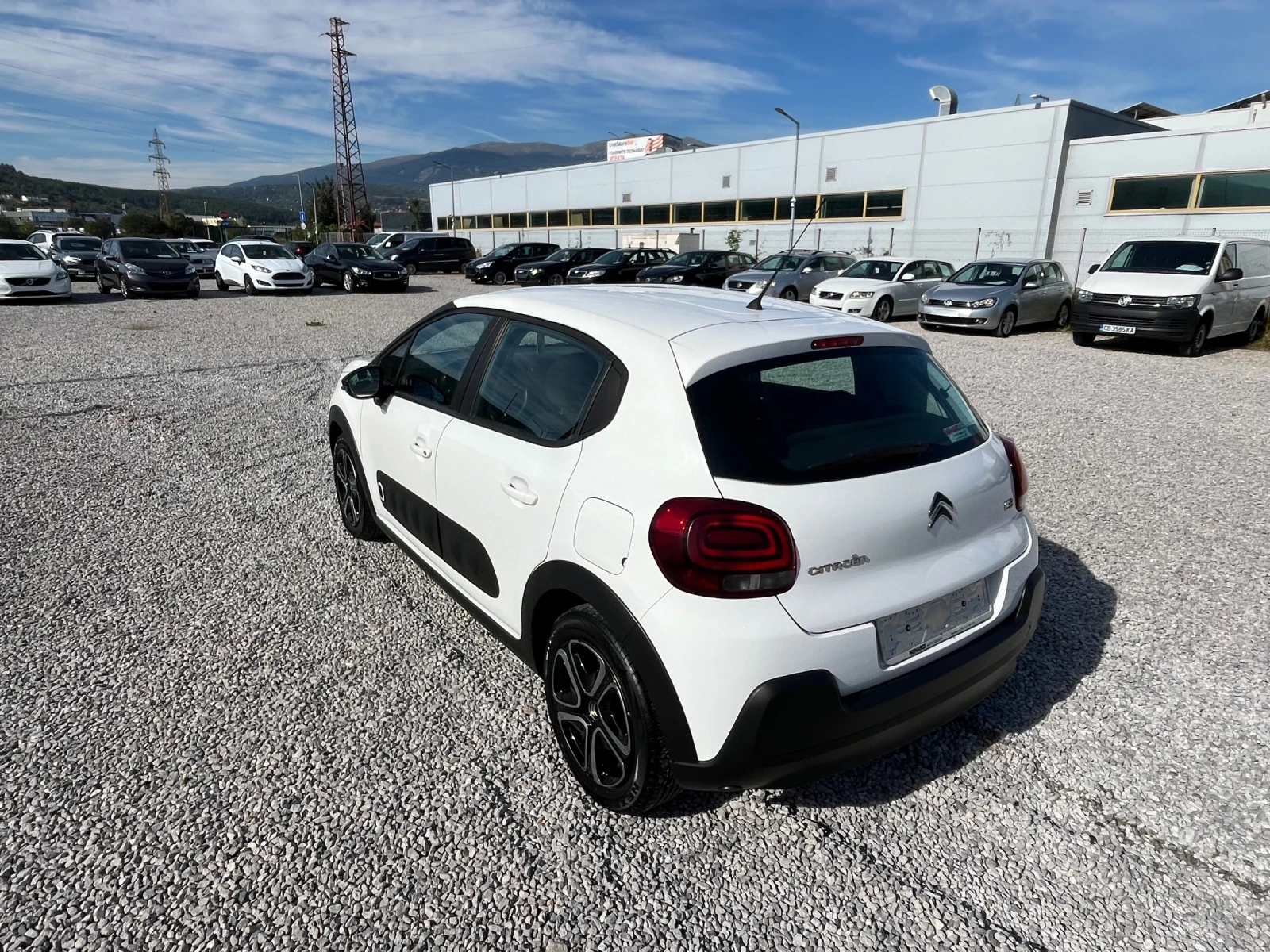 Citroen C3 Puretech Feel 1.2i-82k.c. GPL/Euro 6B/ - изображение 4