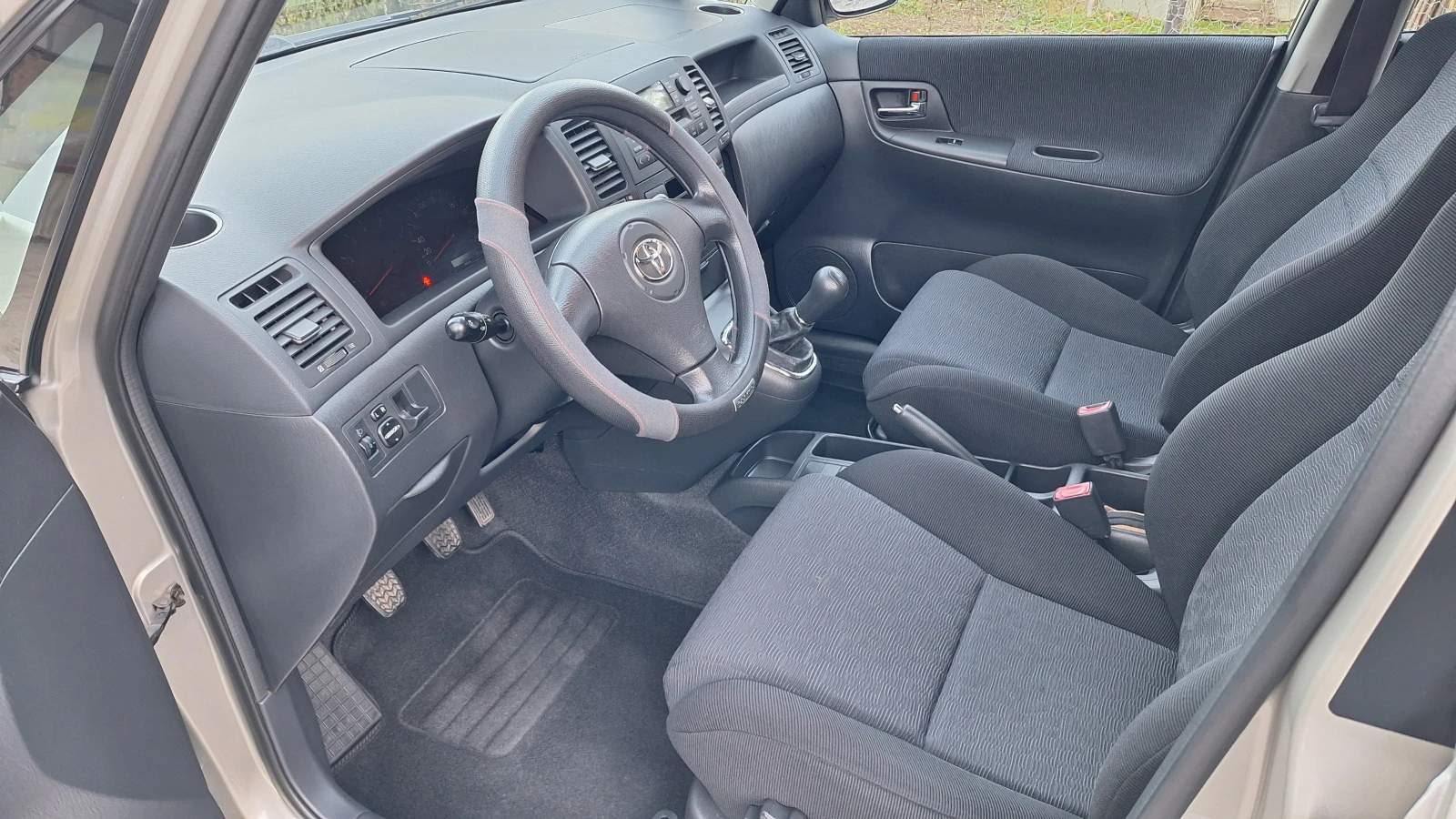 Toyota Corolla verso 2.0 D-4D | Mobile.bg   8