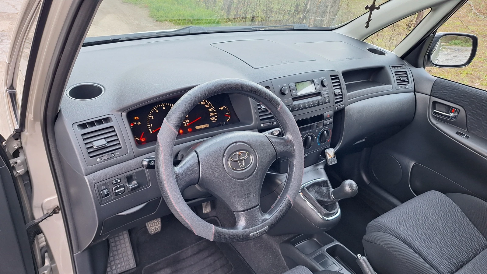 Toyota Corolla verso 2.0 D-4D | Mobile.bg   13