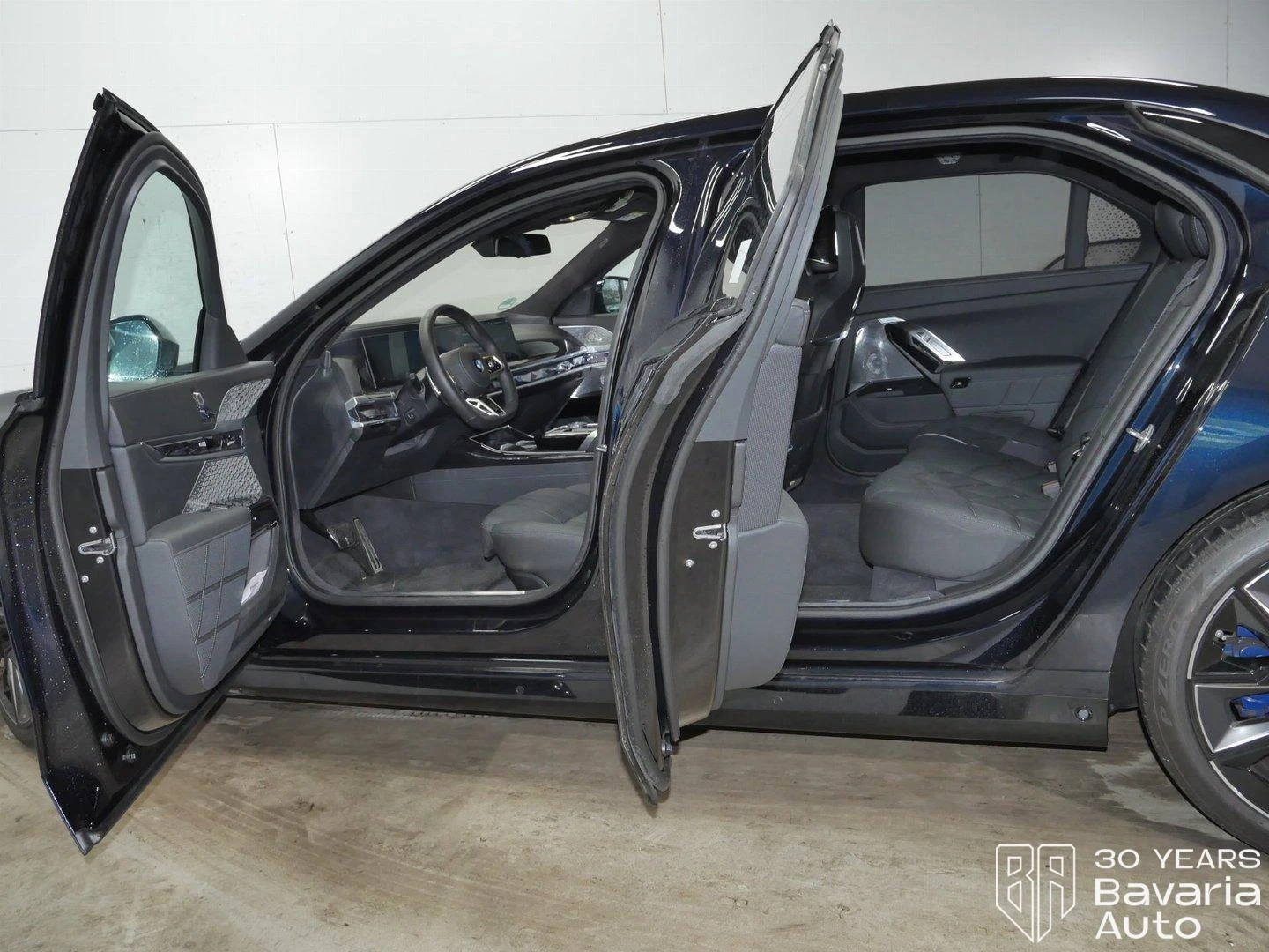 BMW 740 d xDrive M Sport Paket Sportautomatic - изображение 5