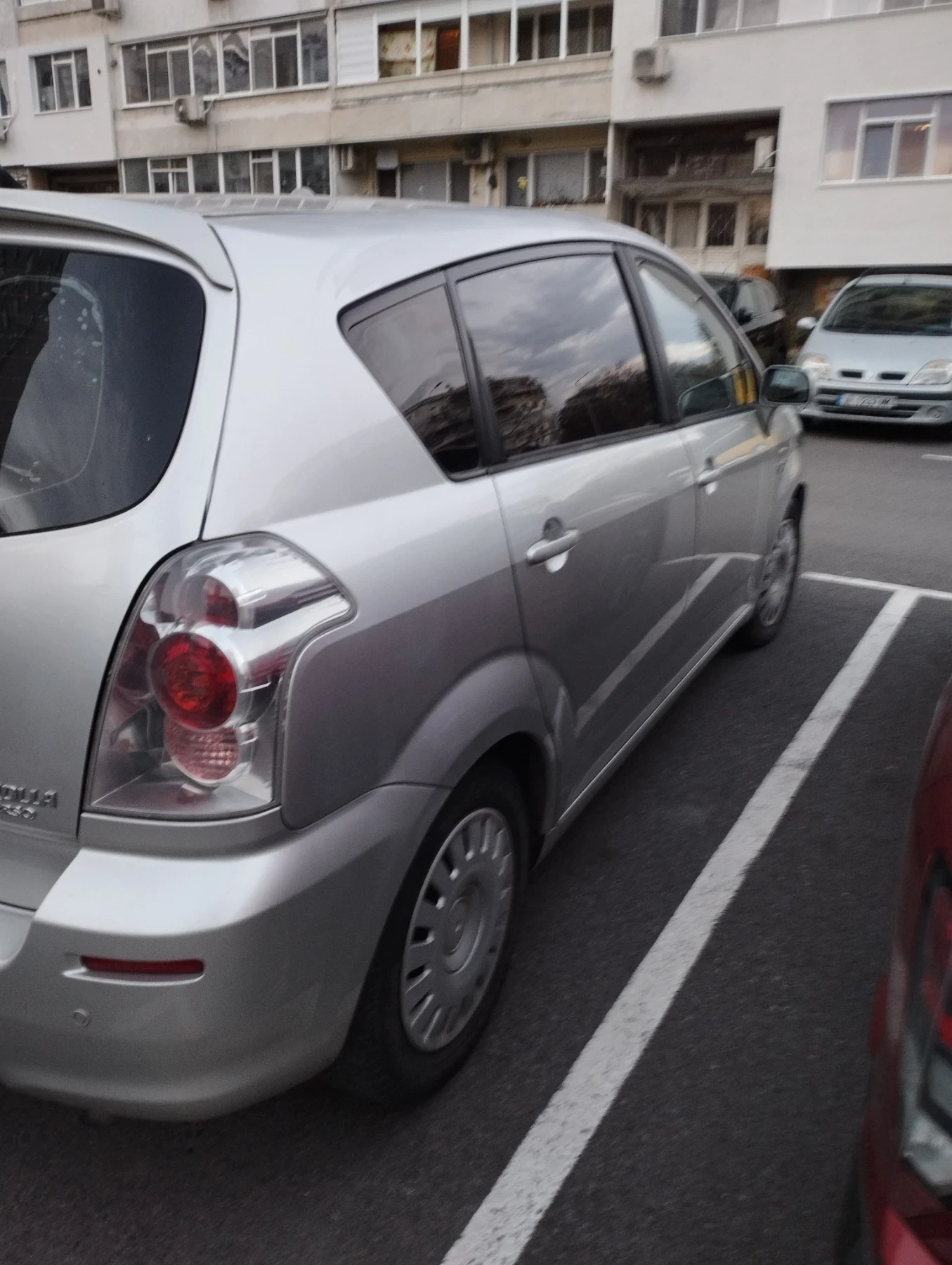 Toyota Corolla verso  - изображение 3