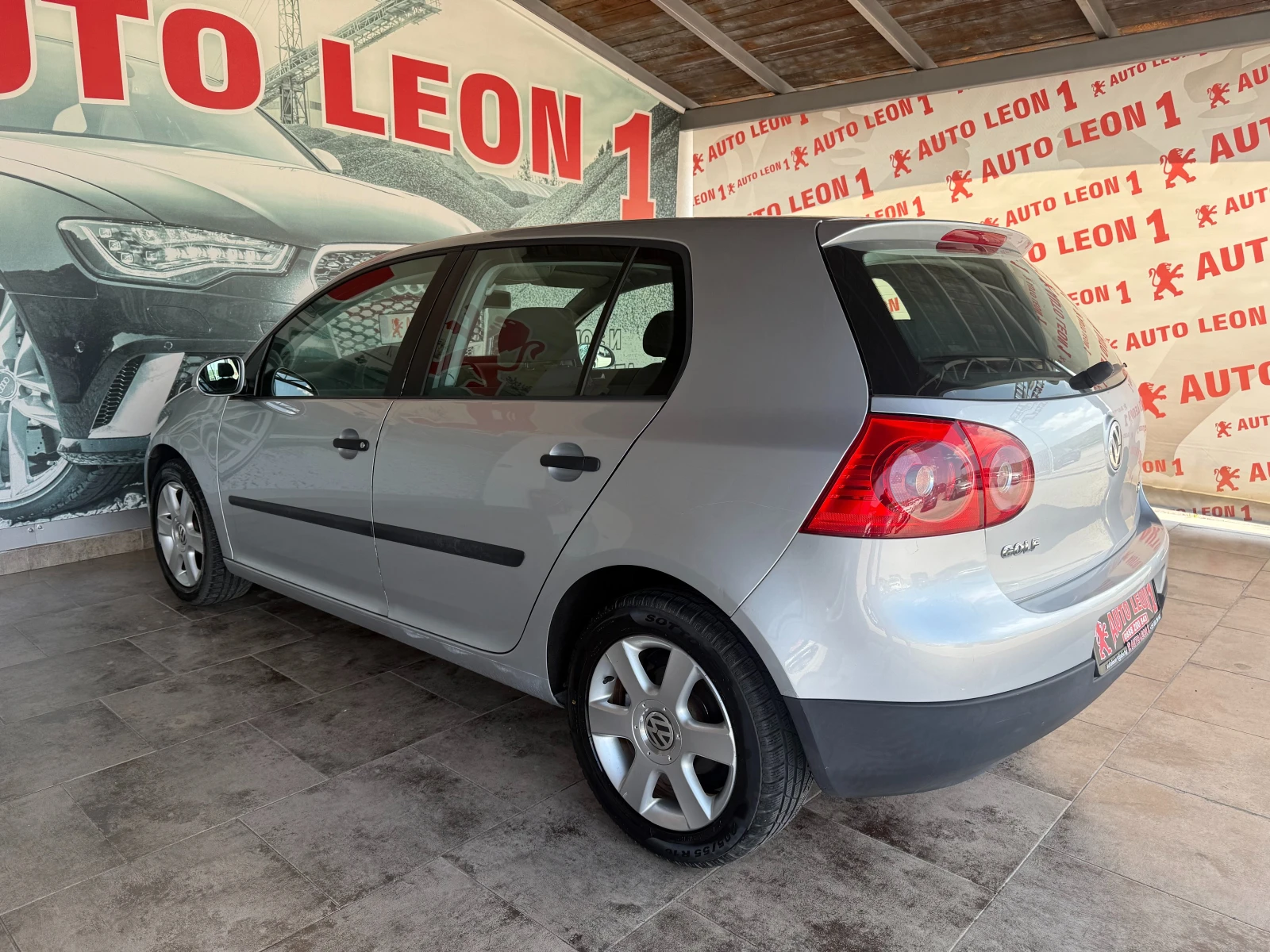 VW Golf 1.6i  - изображение 7