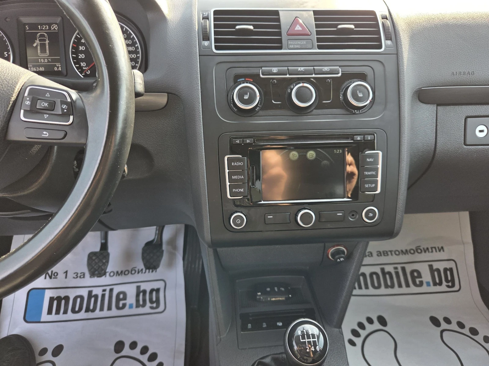 VW Touran 1.6 TDI 105�.� NAVI 7����� | Mobile.bg � ����������� 11