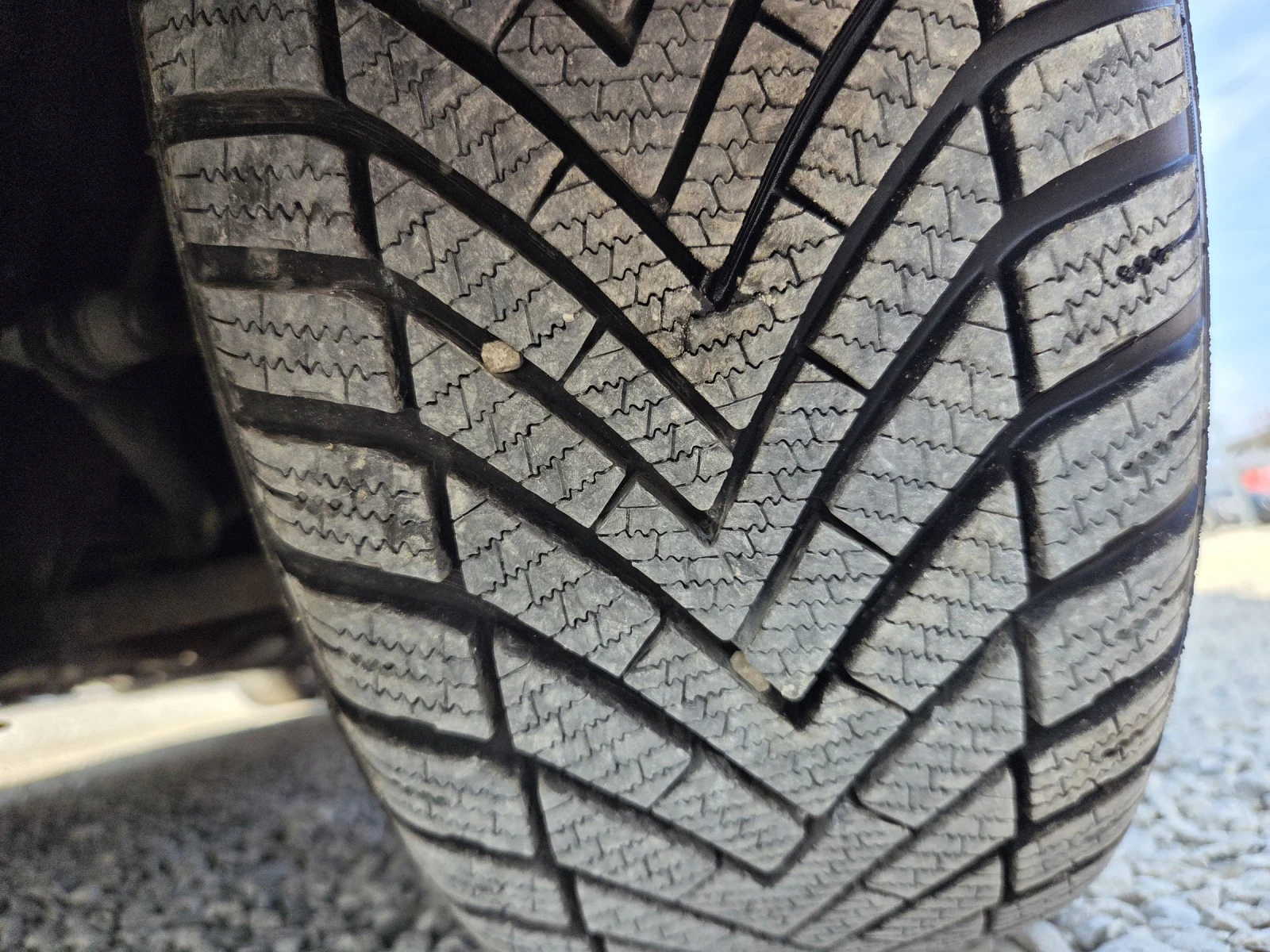 VW Touran 1.6 TDI 105�.� NAVI 7����� | Mobile.bg � ����������� 14