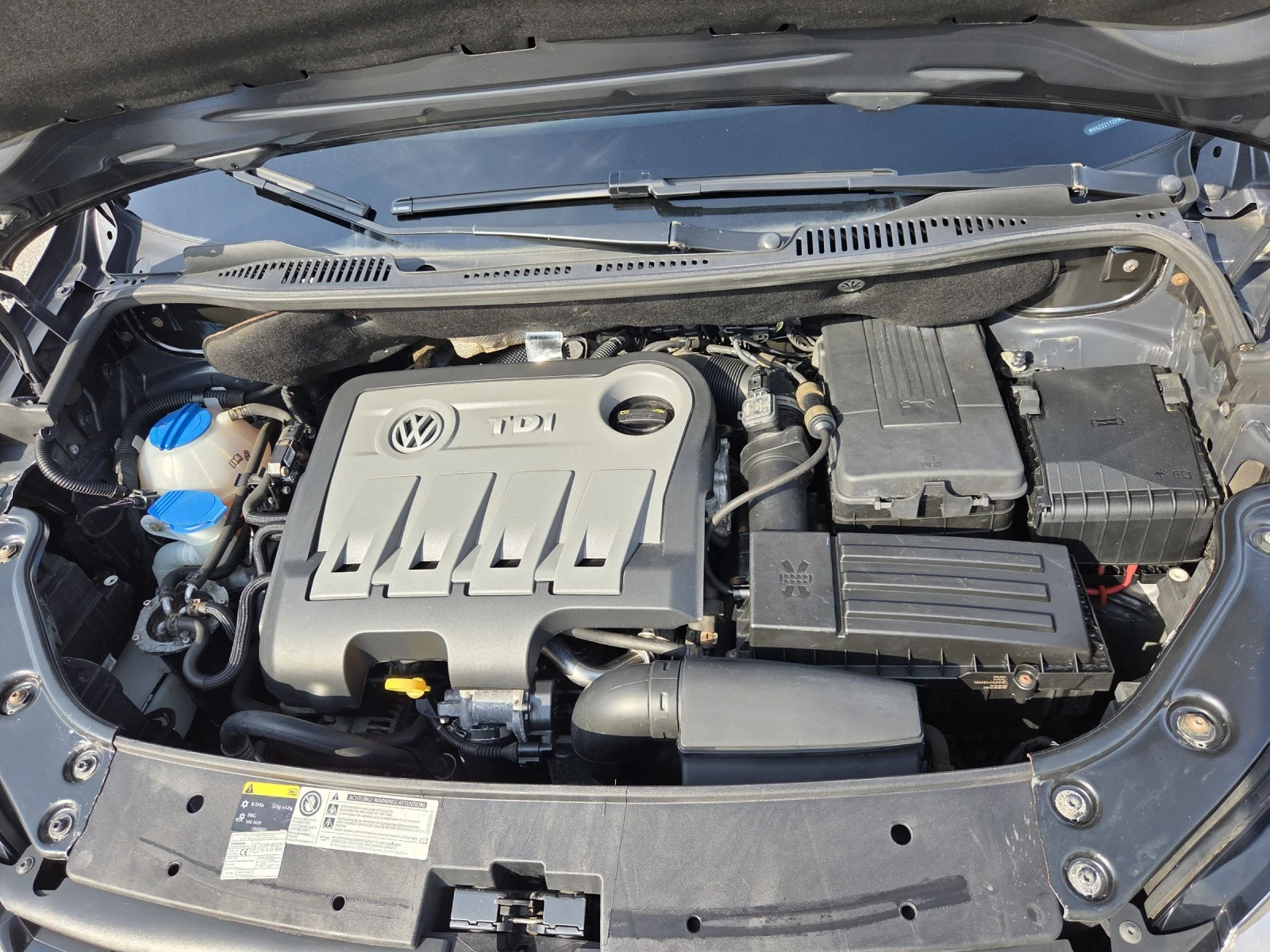 VW Touran 1.6 TDI 105�.� NAVI 7����� | Mobile.bg � ����������� 12