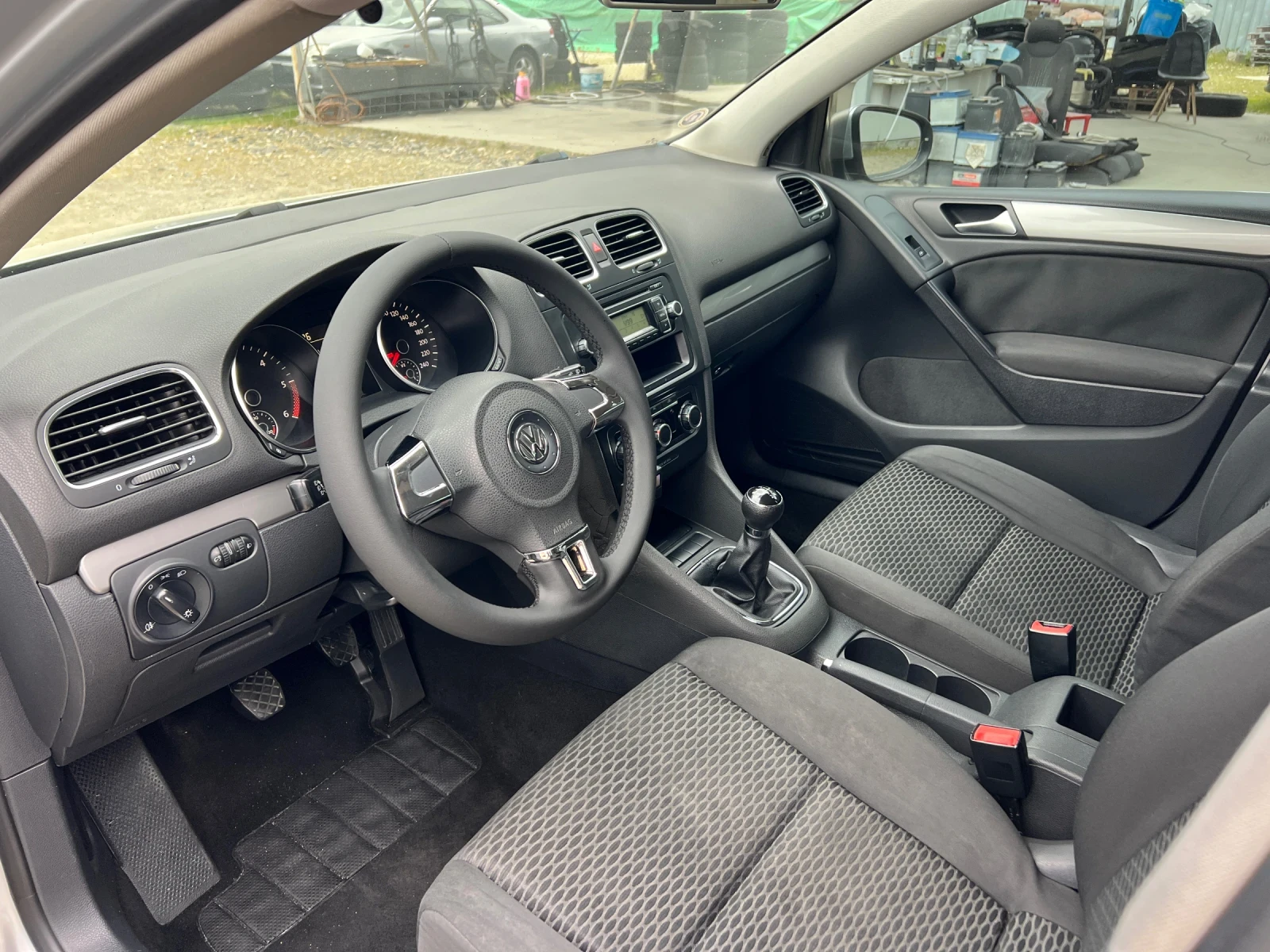 VW Golf 2.0TDI-110к.с./ Климатроник/ Италия, снимка 10 - Автомобили и джипове - 54218518