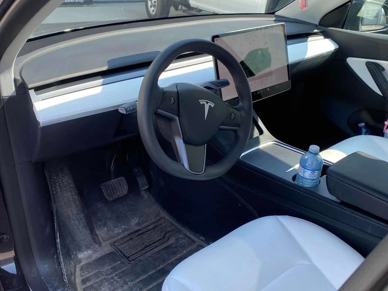 Tesla Model Y | Long Range | CARFAX | ДВА КЛЮЧА | ПОДГРЕВ | , снимка 5 - Автомобили и джипове - 54285819