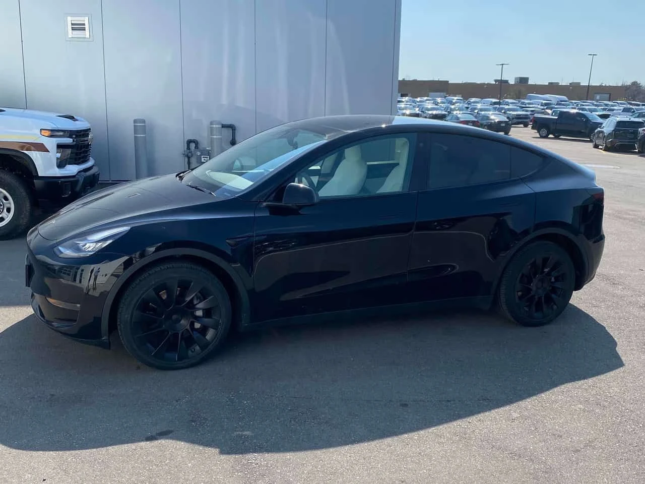 Tesla Model Y | Long Range | CARFAX | ДВА КЛЮЧА | ПОДГРЕВ | , снимка 2 - Автомобили и джипове - 54285819