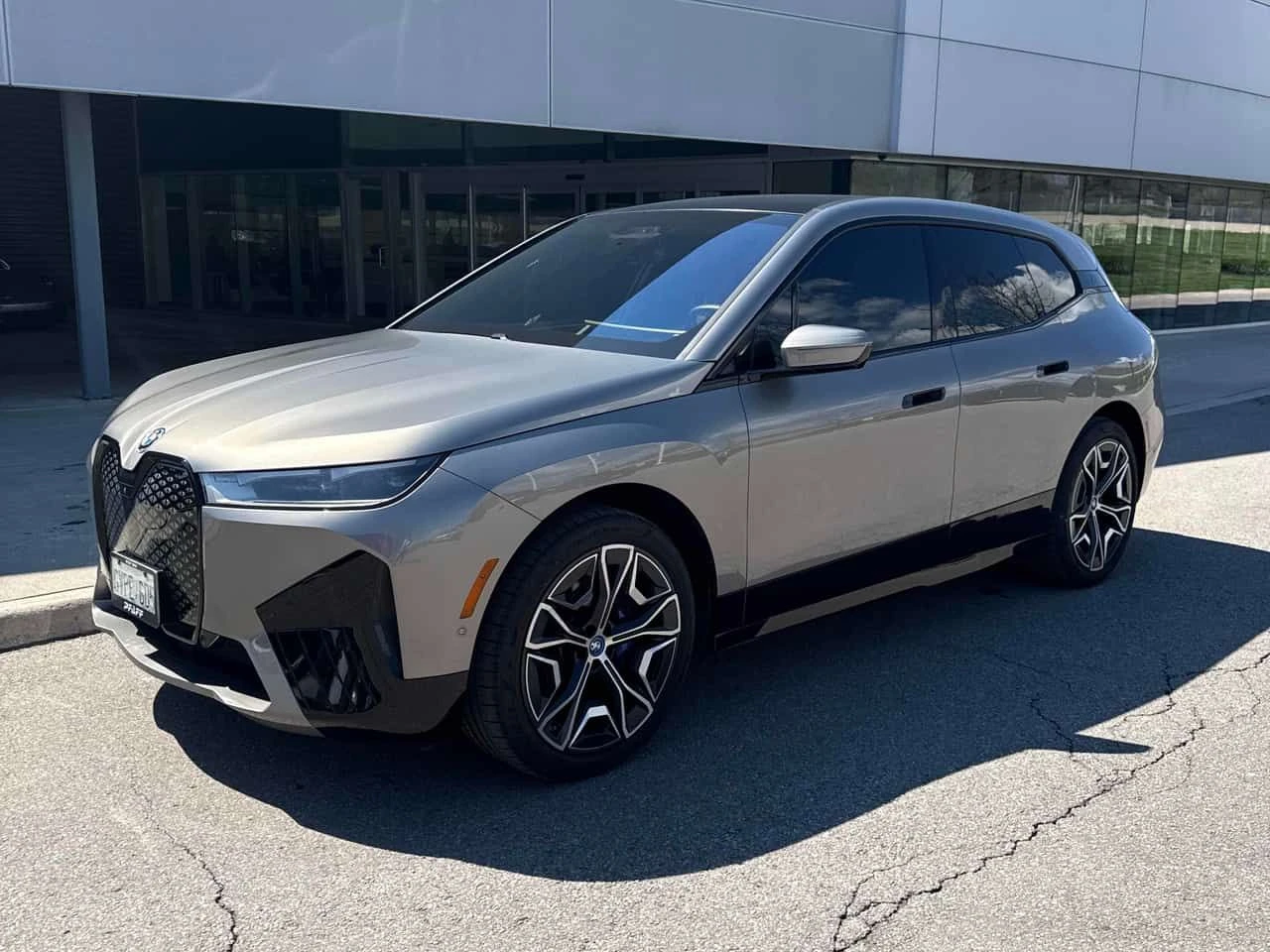 BMW iX xDrive50  CARFAX, снимка 10 - Автомобили и джипове - 54596405