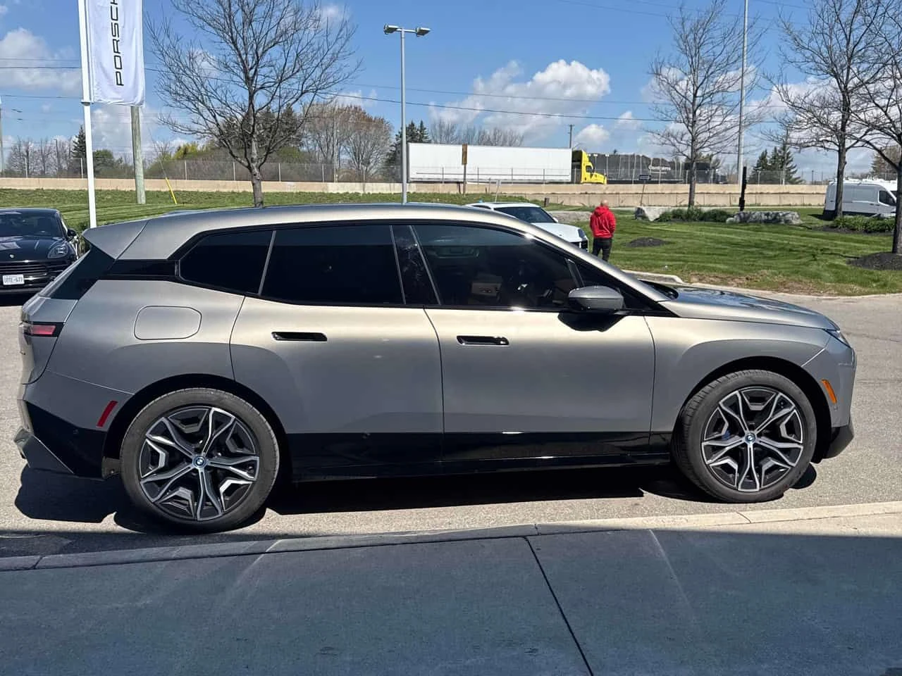 BMW iX xDrive50  CARFAX, снимка 3 - Автомобили и джипове - 54596405