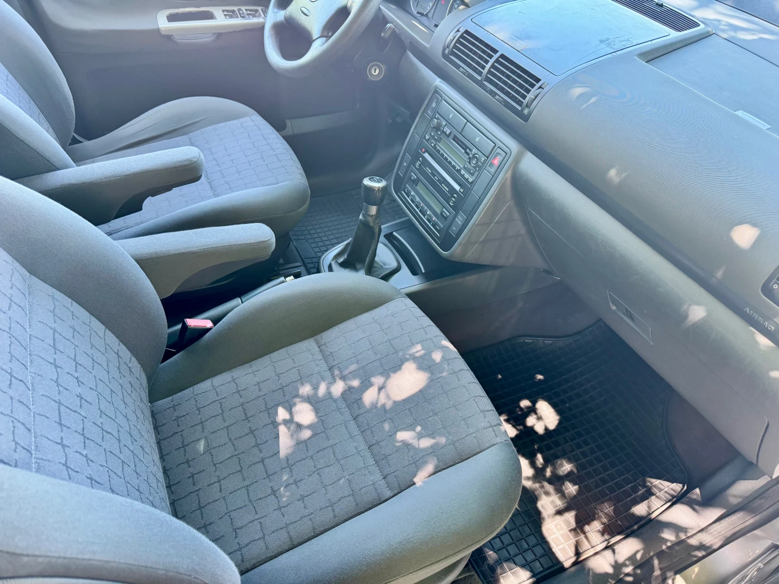 Seat Alhambra 1.9TDI-116кс-7мес, снимка 11 - Автомобили и джипове - 54853817