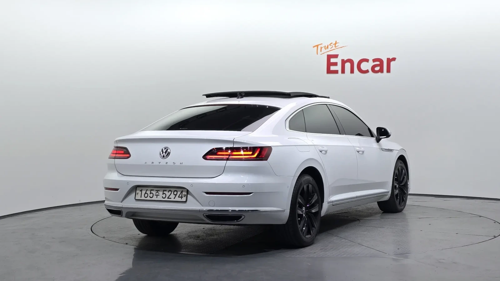 VW Arteon PRESTIGE !УНИКАТ! #HEAD UP/360/ !ПАНОРАМА, снимка 2 - Автомобили и джипове - 55063666