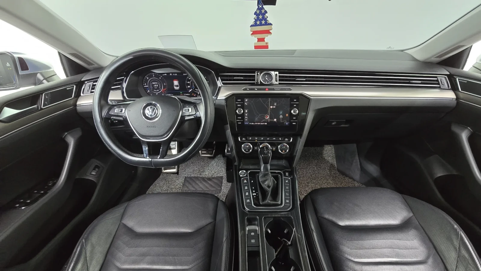 VW Arteon PRESTIGE !УНИКАТ! #HEAD UP/360/ !ПАНОРАМА, снимка 7 - Автомобили и джипове - 55063666
