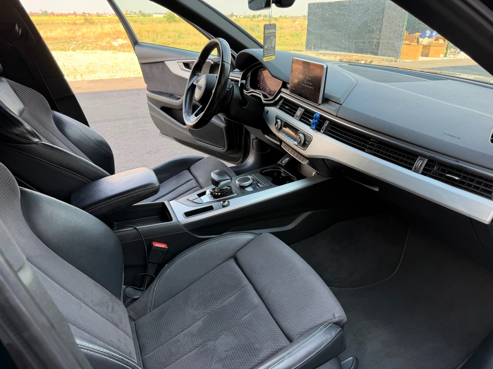 Audi A4 2.0 TDI, 3x s-line, S-tronic, Matrix!!!, снимка 10 - Автомобили и джипове - 55380884