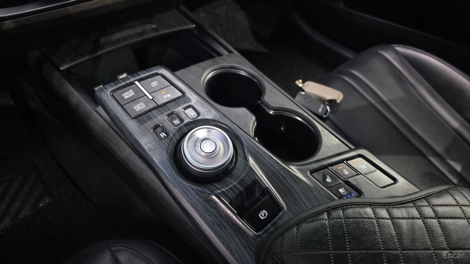Kia K8 3.5* NOBLESSE* КОЖА* ПОДГРЕВ* КАМЕРА* ОБДУХВАНЕ* L, снимка 8 - Автомобили и джипове - 55532589