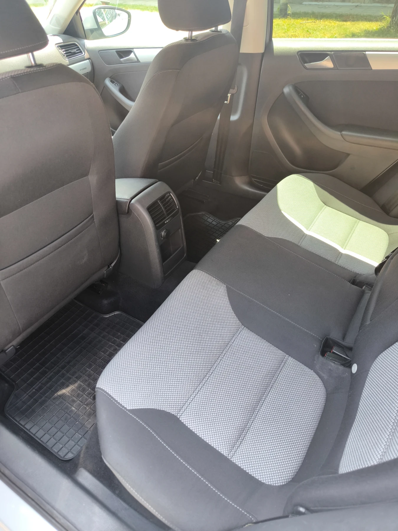 VW Jetta 1.4 hybrid, снимка 11 - Автомобили и джипове - 55771457