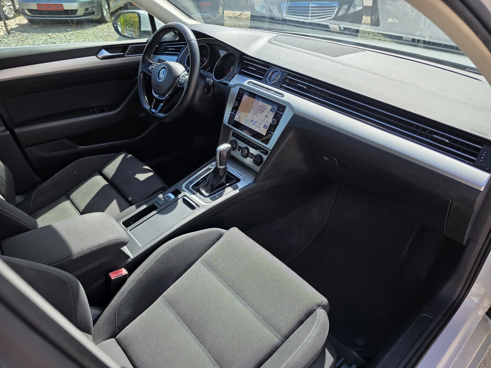 VW Passat Топ състояние лизинг , снимка 16 - Автомобили и джипове - 56177104