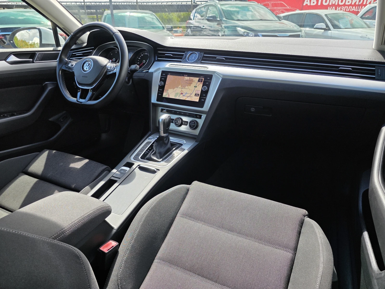 VW Passat Топ състояние лизинг , снимка 15 - Автомобили и джипове - 56177104