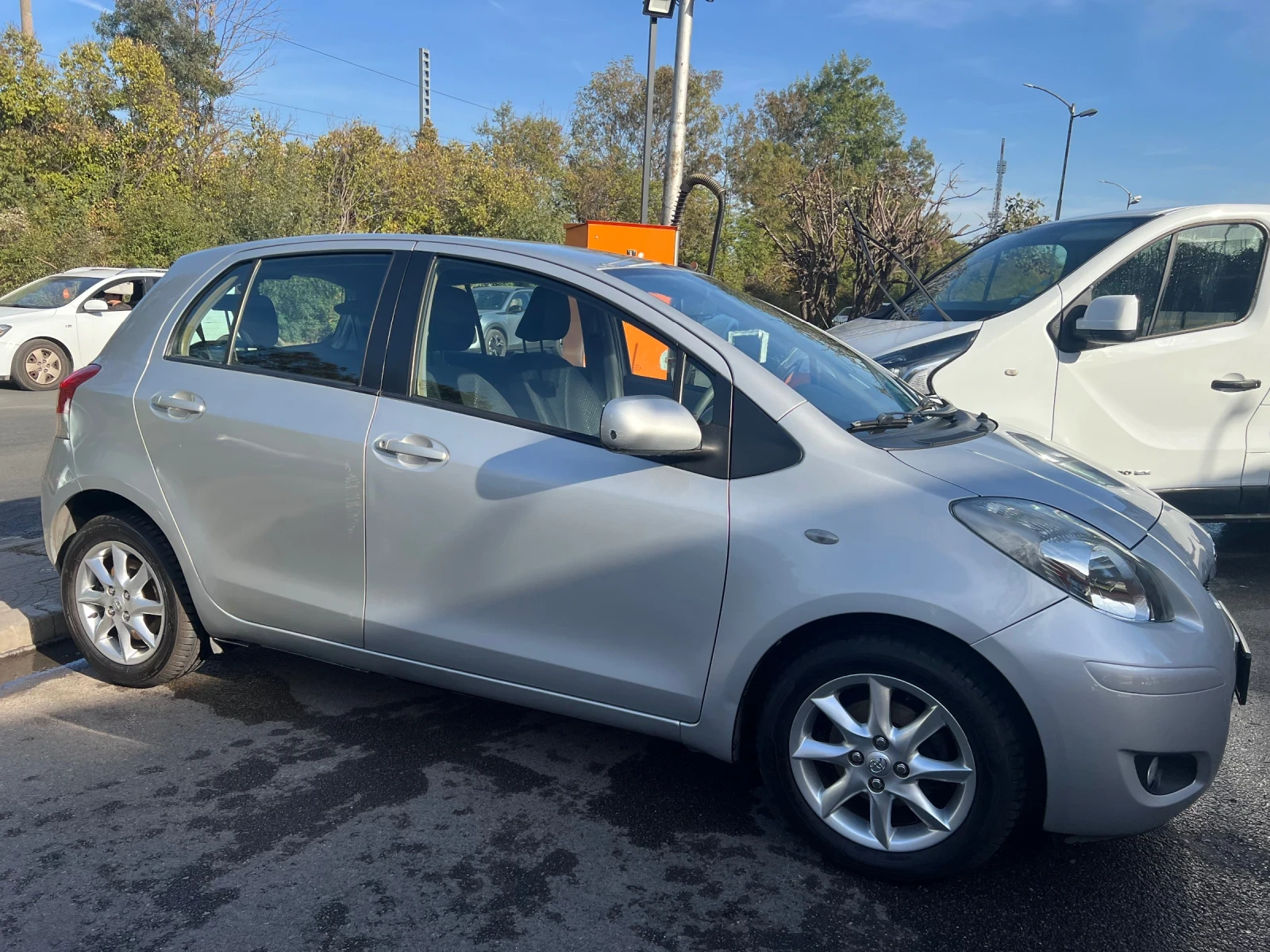 Toyota Yaris, снимка 3 - Автомобили и джипове - 56438942