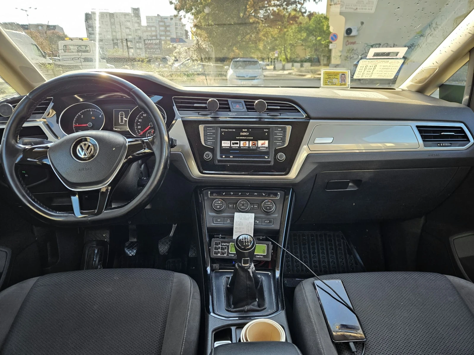 VW Touran 2.0 D, снимка 7 - Автомобили и джипове - 56662366