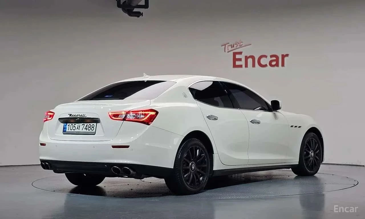 Maserati Ghibli, снимка 2 - Автомобили и джипове - 56689908
