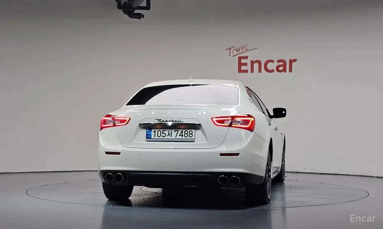 Maserati Ghibli, снимка 4 - Автомобили и джипове - 56689908